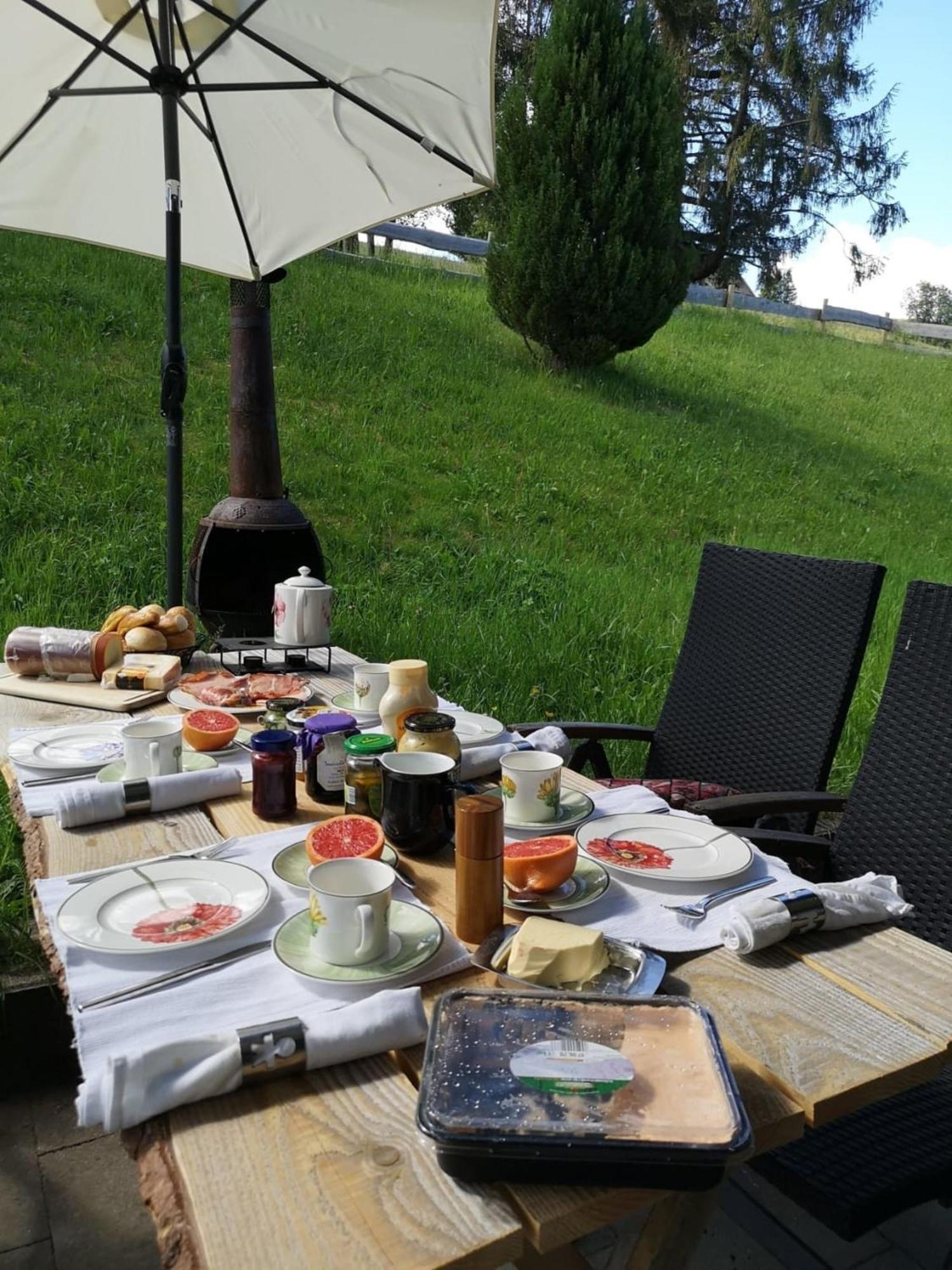 הוילה אובריאד Schwarzwaldhaus Sonnenstrasse, Oberried-Hofsgrund, Dreisamtal מראה חיצוני תמונה